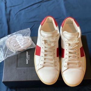 Saint Laurent SL02 Low-Top Sneakers